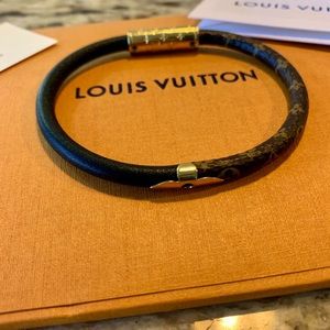 Louis Vuitton Daily Confidential Bracelet Blk Mono